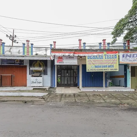 RedDoorz near Stasiun Malang Kota Lama 2-2